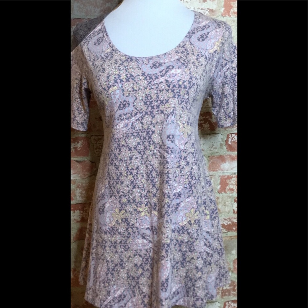 LuLaRoe Perfect Tee, new with tags